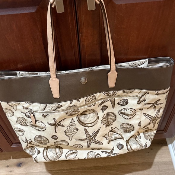 Coach Seashell Print Large Tote - Brown and Cream with multiple pockets - Picture 11 of 16